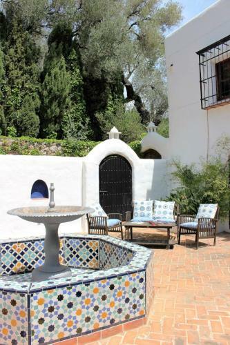 Orgiva Villa Sleeps 9 Air Con