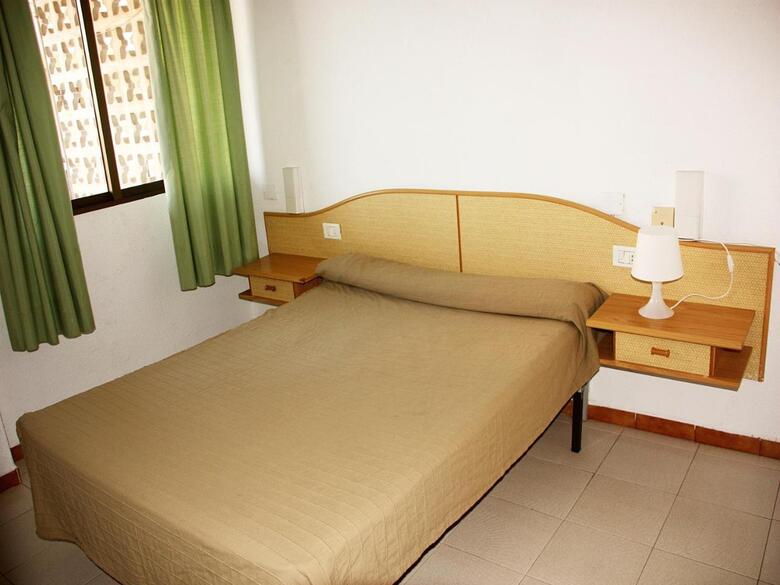 Apartamentos Oropesa Primera L�nea 3000