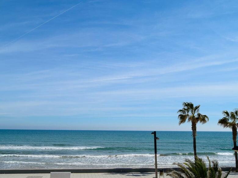 Apartamentos Oropesa Primera L�nea 3000
