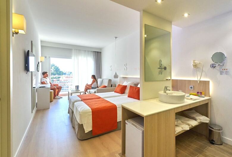 Hotel Bq Bulevar Peguera- Adults Only