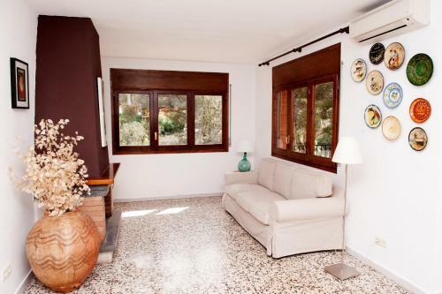 Homeholidaysrentals Violet