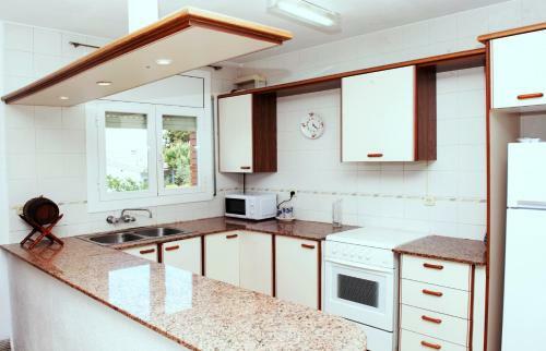 Homeholidaysrentals Violet