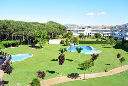 Apart. Green Mar 302