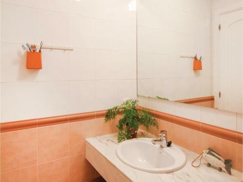Two-bedroom Apartment In Pals