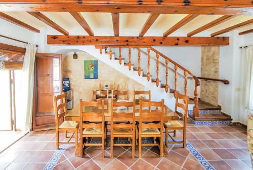 Paratella Villa Sleeps 8 Wifi