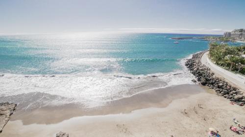 Ocean Beachfront Apartment In Patalavaca