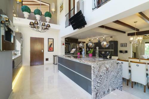 Villa Encantada