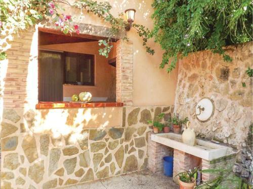 Three-bedroom Holiday Home In Pego
