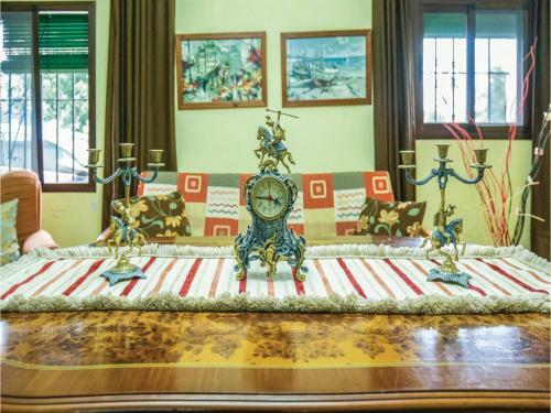 Three-bedroom Holiday Home In Penaflor