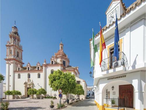 Three-bedroom Holiday Home In Penaflor