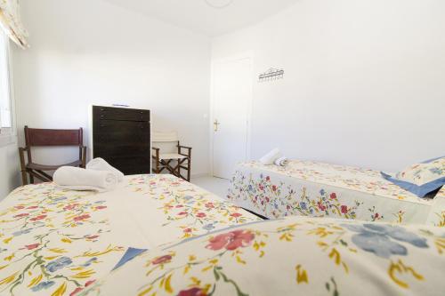 Apartamento P2. Octavi, 4 Pax,pineda De Mar