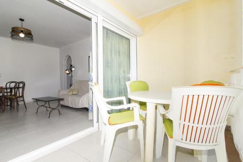 Apartamento P2. Octavi, 4 Pax,pineda De Mar