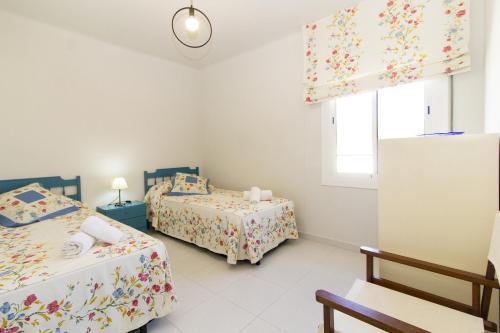 Apartamento P2. Octavi, 4 Pax,pineda De Mar