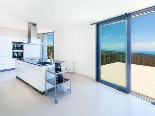 Holiday Home Suites Mas Nou