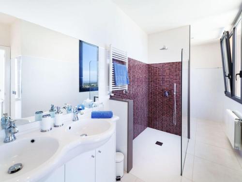 Holiday Home Suites Mas Nou