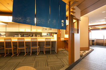 Hotel Shin Osaka Washington Plaza