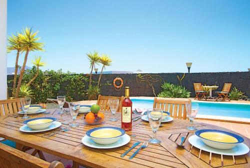 Playa Blanca Villa Sleeps 6 Wifi