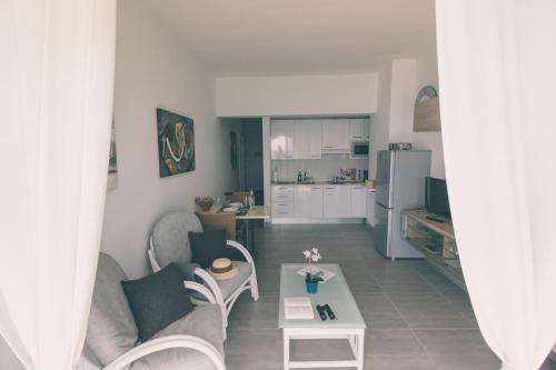 Sea Breeze Apartment