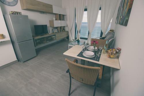 Sea Breeze Apartment