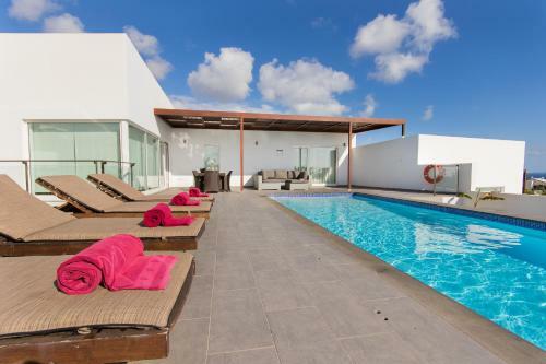 Villa Deluxe I