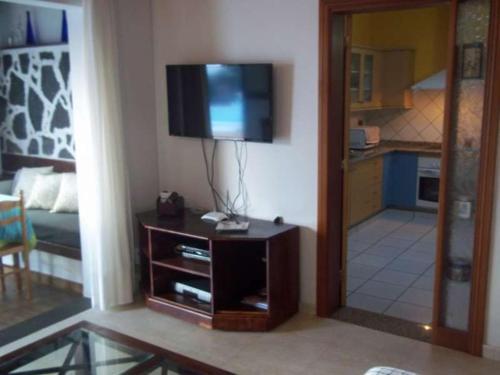 Playa Blanca Villa Sleeps 6 Pool Wifi T691312