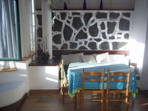 Playa Blanca Villa Sleeps 6 Pool Wifi T691312