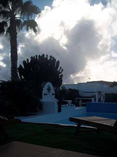 Playa Blanca Villa Sleeps 6 Pool Wifi T691312