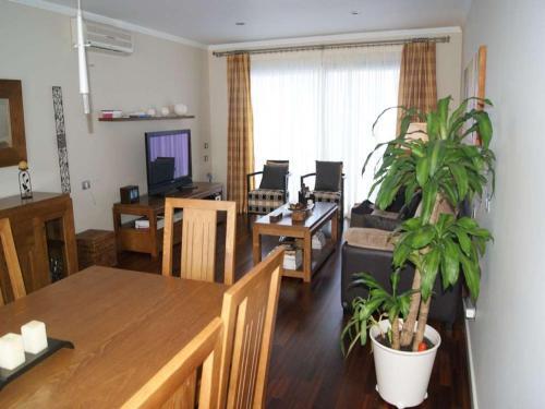 Playa Blanca Villa Sleeps 6 Pool Wifi T691296