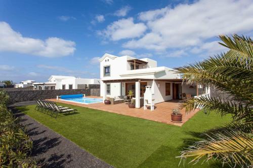 Hipoclub Villas, Zafiro 16 Villa