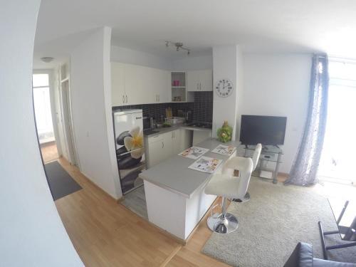 Apartment Troya Beach