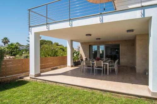 Villa Playas De Muro - 269200