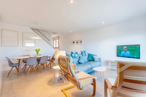 Villa Beachfront House Socias Playa