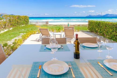 Villa Beachfront House Socias Playa