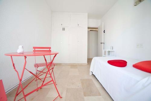Apartamentos Kasa25 Playa Calida