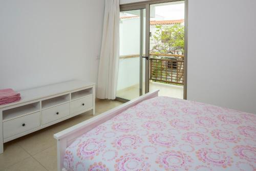 Villa Lightbooking- Queen Home