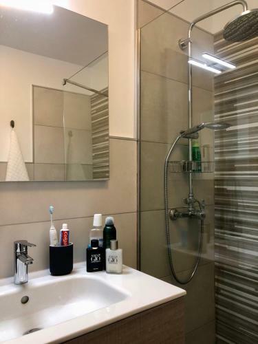 Apartamento Modern Stylish Condo
