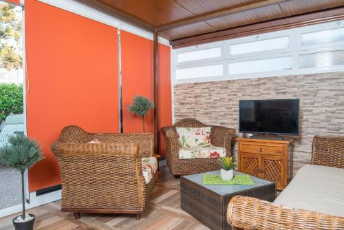 Villa Lightbooking- Book And Sunbed