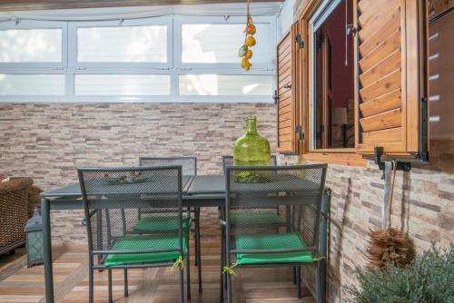 Villa Lightbooking- Book And Sunbed