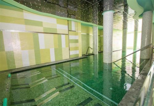 Apartamento Royal Green Park 3004