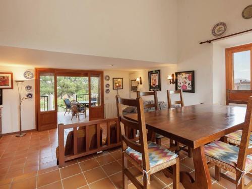 Holiday Home Almadrava