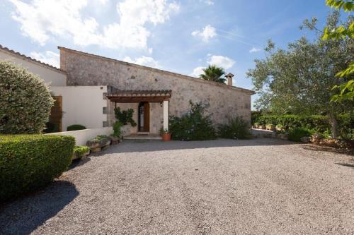 Pollenca Villa Sleeps 4 Pool Wifi