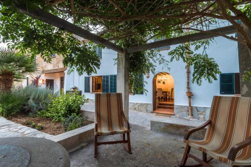 Pollenca Villa Sleeps 6 Wifi