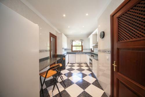 Villa James