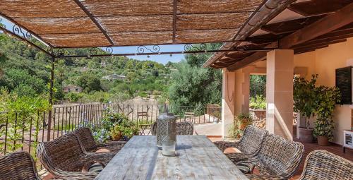 Pollenca Villa Sleeps 10 Pool Air Con