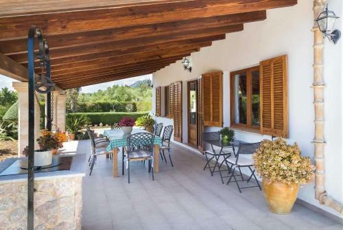 Pollenca Villa Sleeps 6 Air Con Wifi