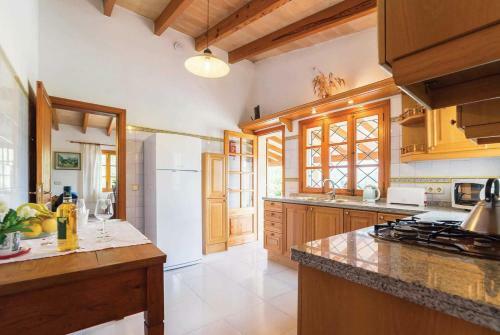 Pollenca Villa Sleeps 5 Air Con Wifi