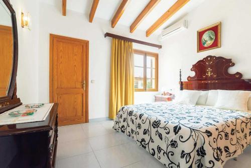 Pollenca Villa Sleeps 5 Air Con Wifi