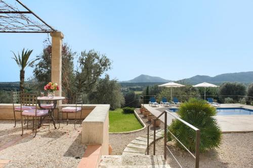 Pollenca Villa Sleeps 9 Pool Air Con Wifi
