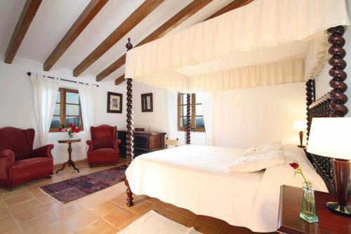 Pollenca Villa Sleeps 9 Pool Air Con Wifi