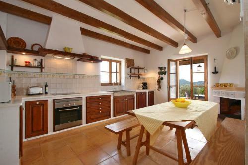 Pollenca Villa Sleeps 9 Pool Air Con Wifi